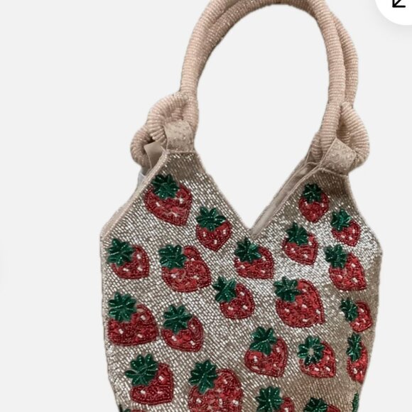 Strawberry Beaded Bag Handcrafted in Indoa Tik Tok Viral NWT - Picture 2 of 8